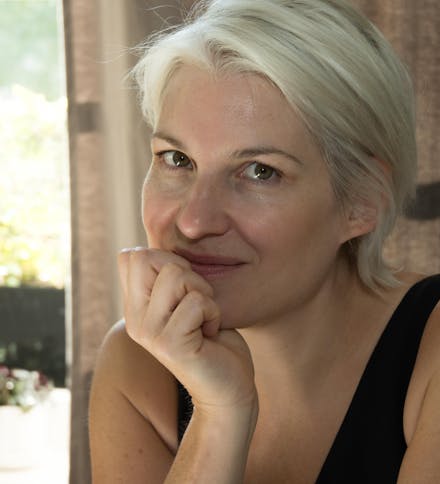 Sarah J Naughton