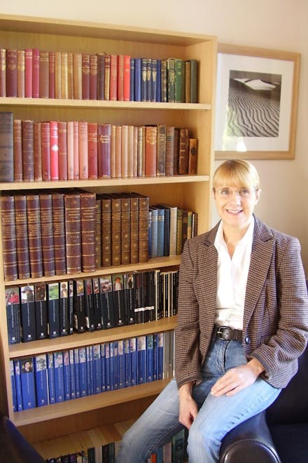 Laura Carlin