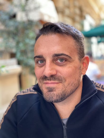 Robert Bryndza