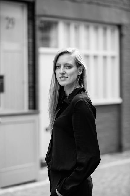Dr Julie Moltke
