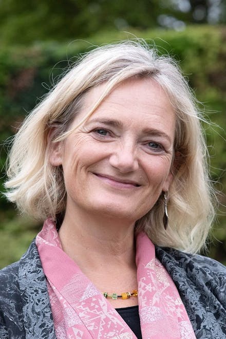 Victoria Finlay