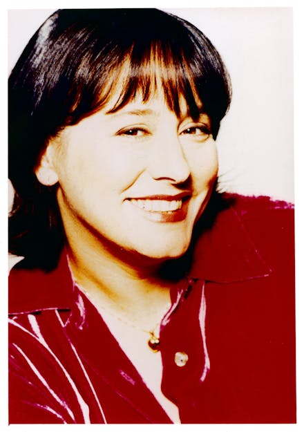 Arabella Weir
