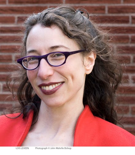 Lois Leveen