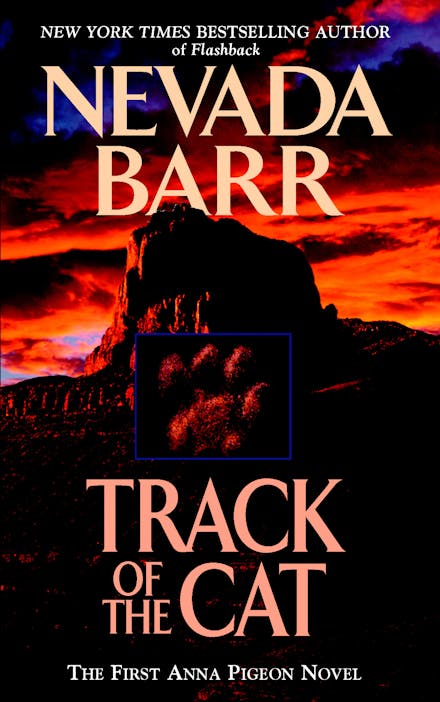 Track of the Cat (Anna Pigeon Mysteries, Book 1)